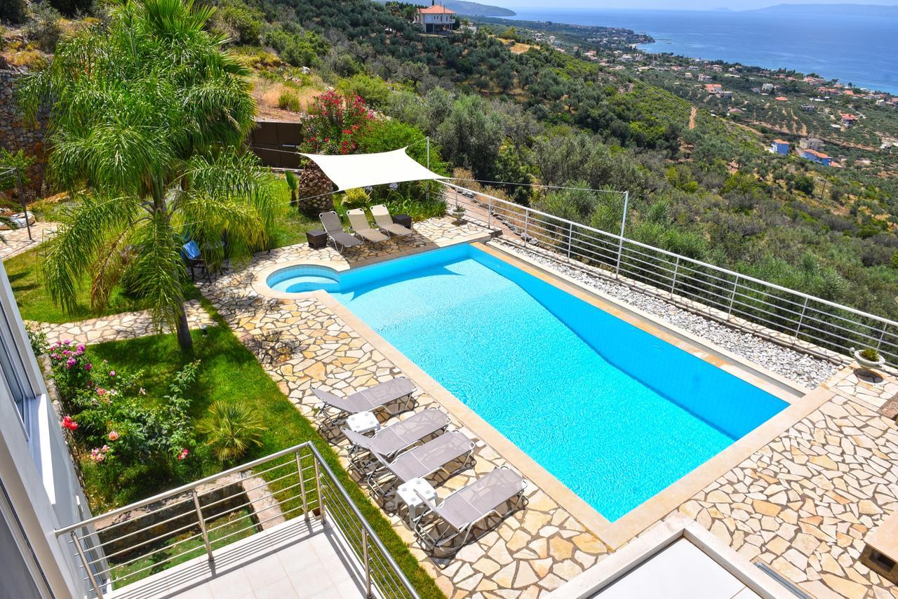 Verga Villas Resort カラマタ エクステリア 写真