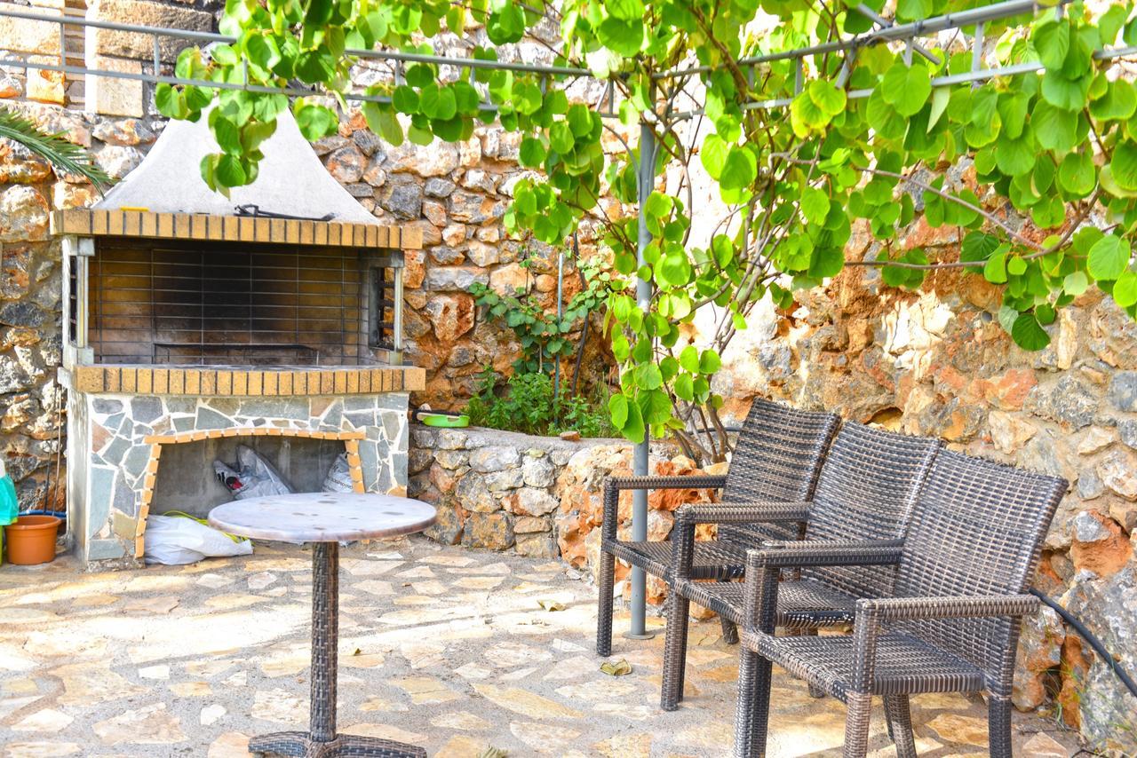 Verga Villas Resort カラマタ エクステリア 写真